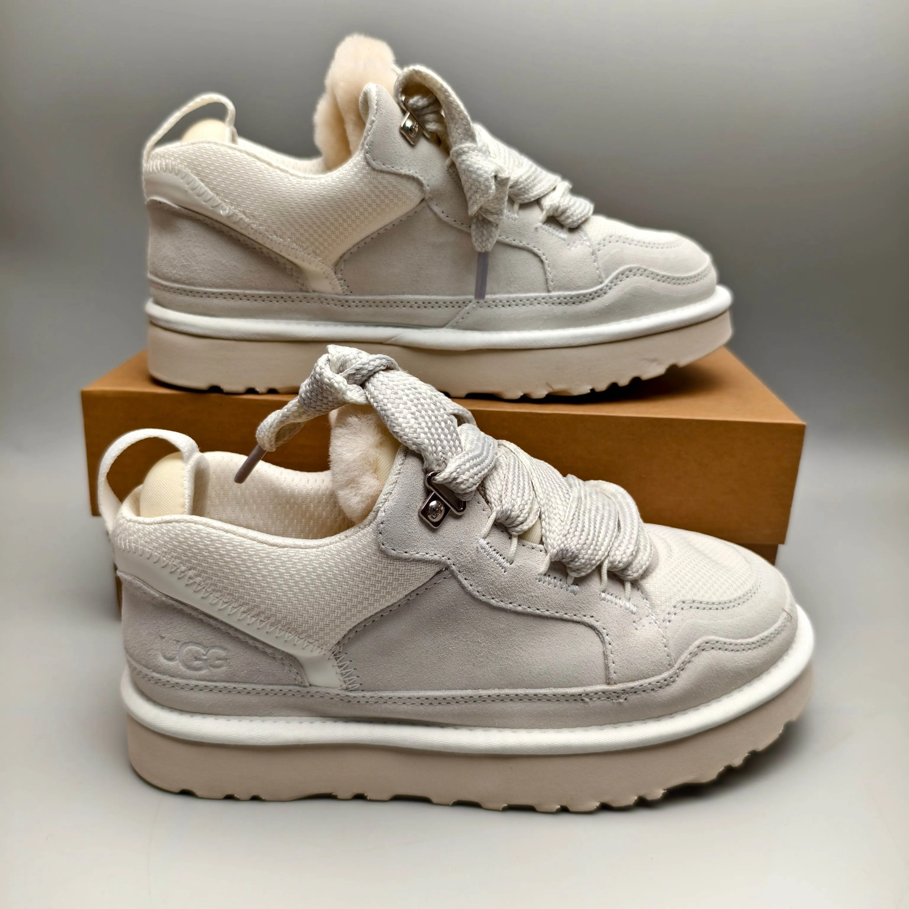 💰Women's shoes 280 Men's shoes 300 UGG sheepskin all-in-one snow boots 4032 Couple mesh sports and leisure style Color: sand black chestnut gray walnut antelope brown white brown all white Size: 35-45?